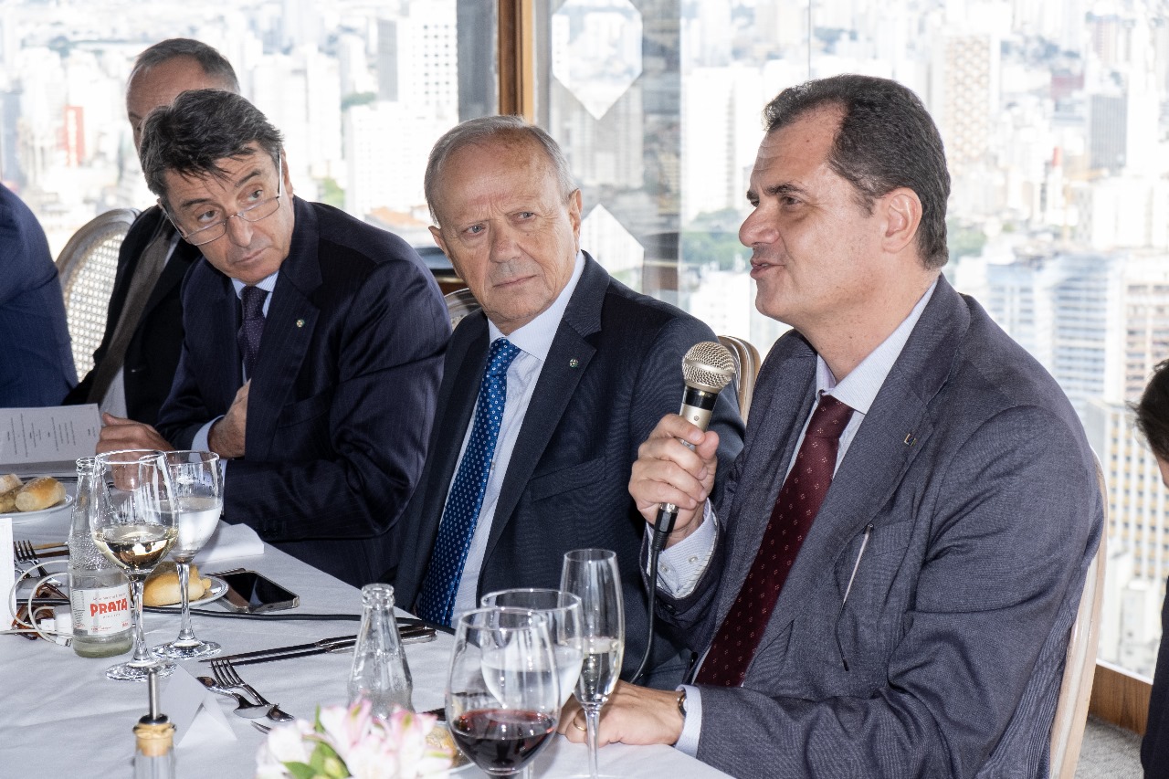 Nella foto: Fabio Porta al GEI (Gruppo Esponenti Italiani) con il Presidente Valentino Rizzioli e l’Ambasciatore Alessandro Cortese